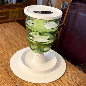 Green Interactive Treat Maze for Cats